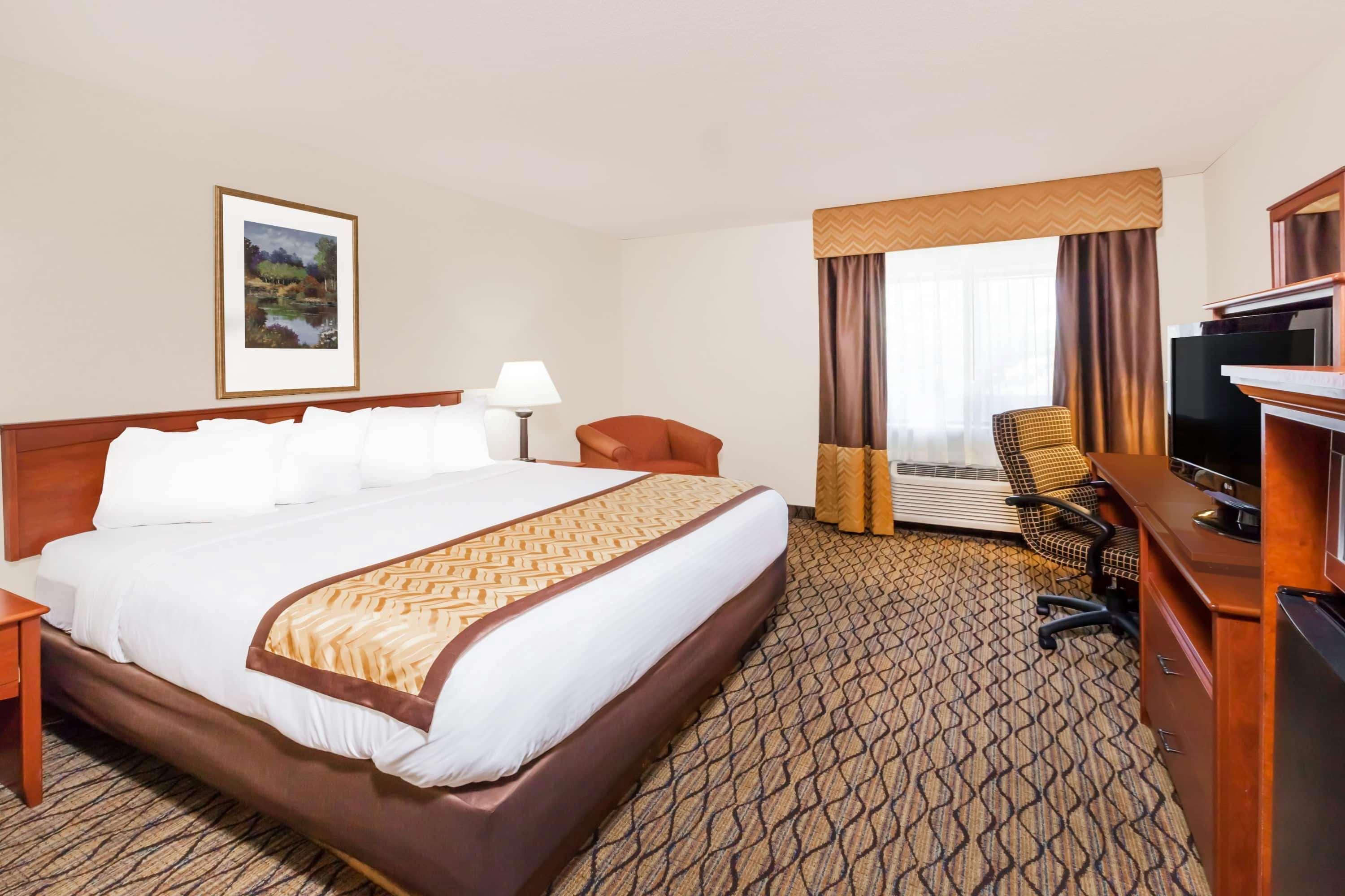 Hotel Baymont By Wyndham Grand Rapids Airport Cascade Exterior foto